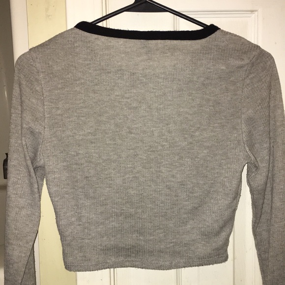 cropped long sleeved shirt from Forever 21 - Picture 2 of 3